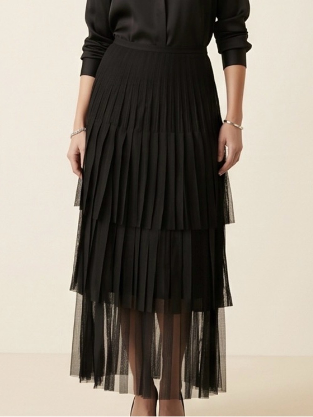 Chic Black Asymmetrical Pleated Layered Midi Skirt - Picture 2 of 11